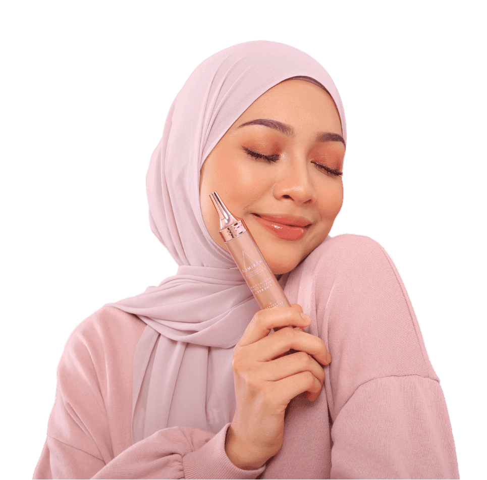 ADMIRAH-Model-with-Serum - MHero